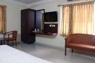 Dhanush Guest House, Visakhapatnam 4